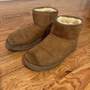 Used UGGs
